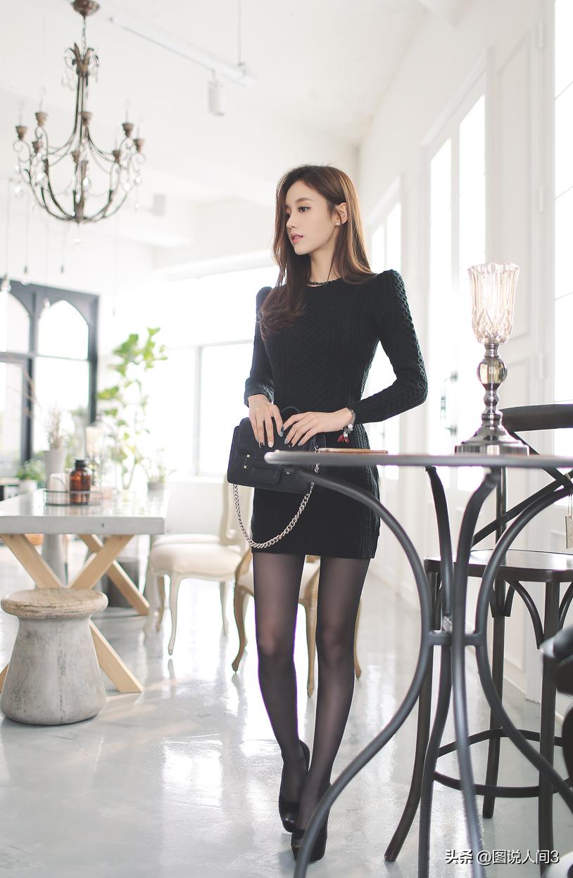 Sun Yunzhu Black Knitted Texture Slim Dress - iNEWS