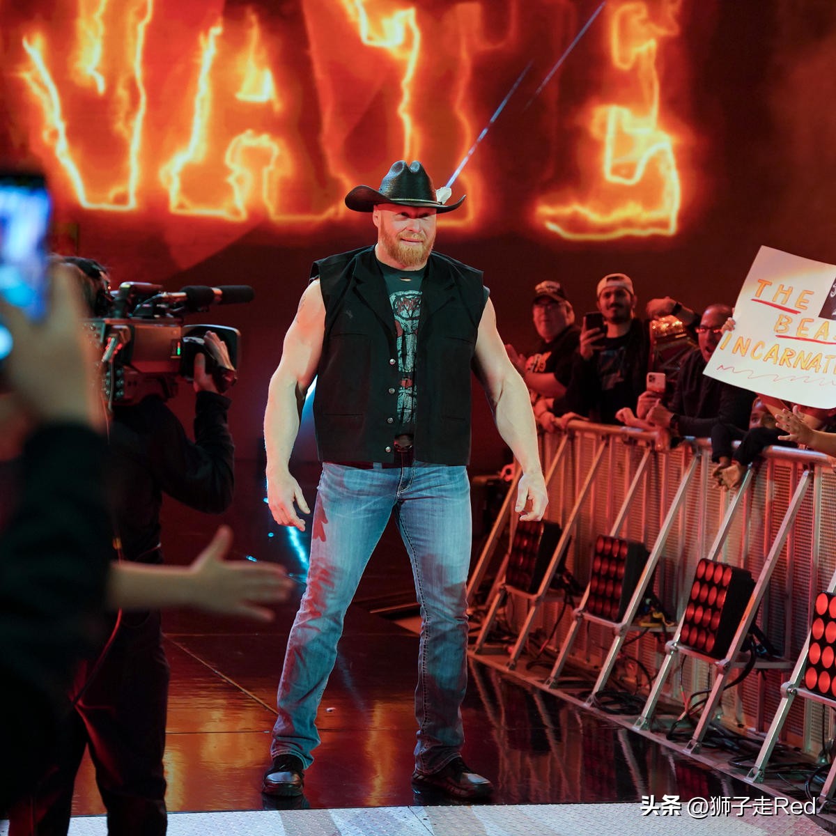 WWE RAW Episode 1534 October 17, 2022 Match Results and Featured Photos ...