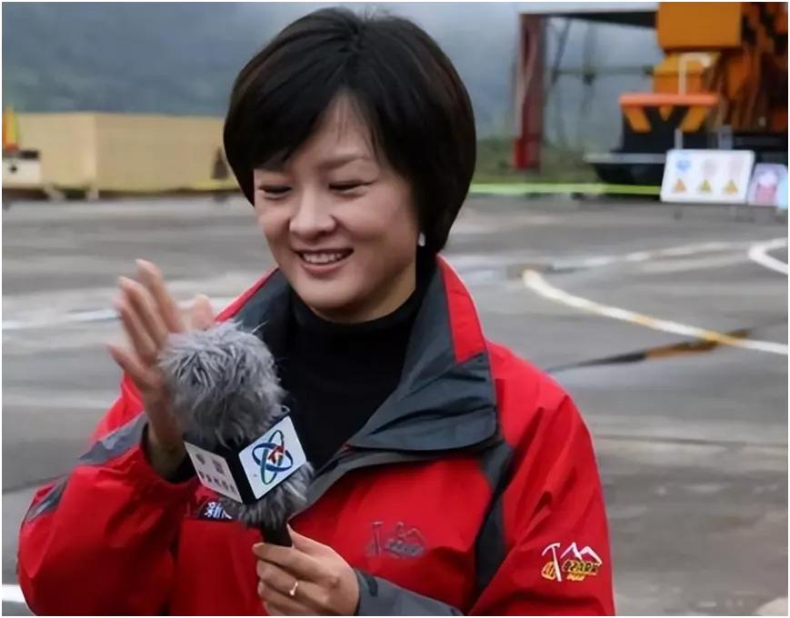 The host Li Xiaomeng denied being fired by CCTV, and Zhang Lan did not ...