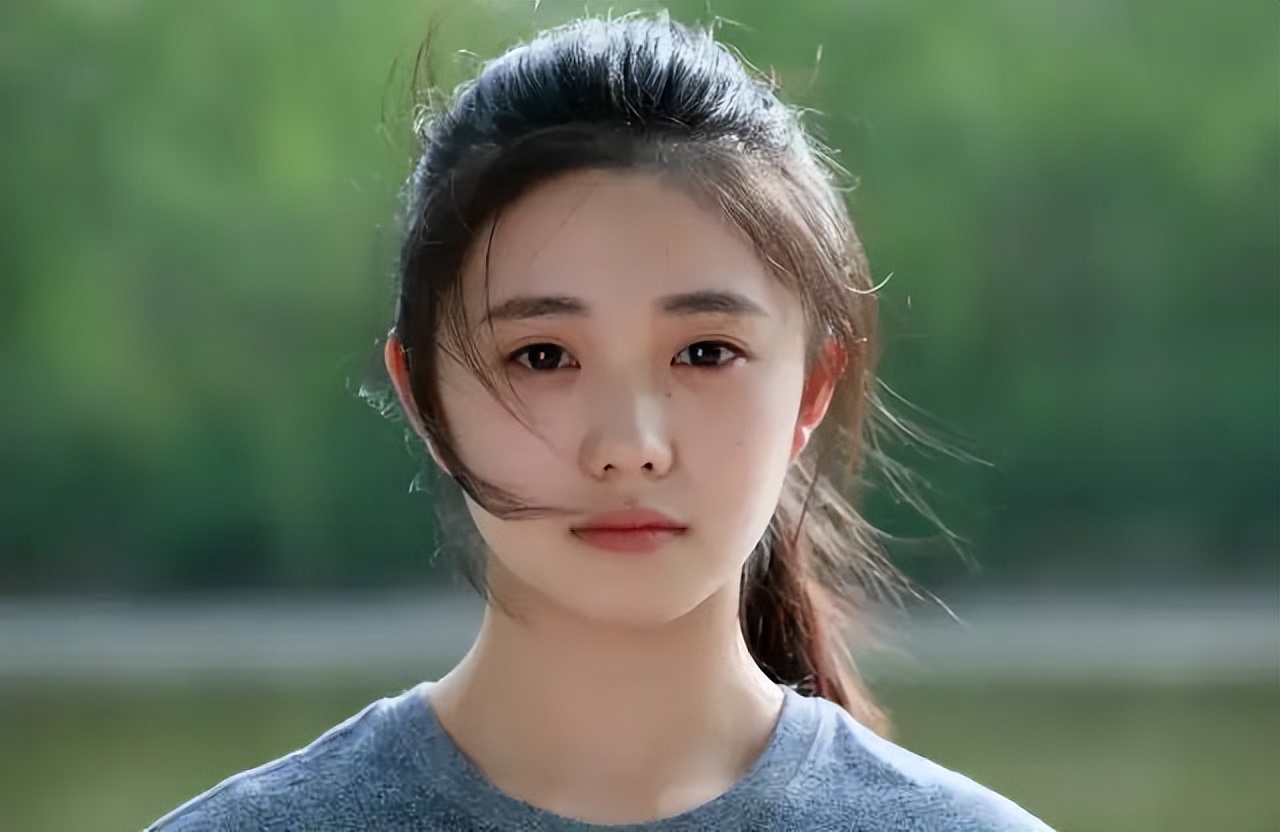 Rank 10 actresses who "God treats you with food", Jiang Yiyi is 1...