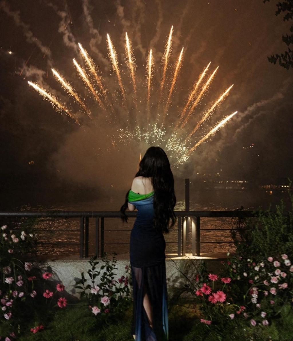 Li Shengli He Youjun's ex-girlfriend celebrated her birthday lavishly. Li Shengli ...