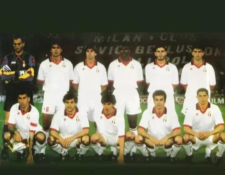 1994 UEFA Champions League final AC Milan beat Barcelona 4-0 - iNEWS