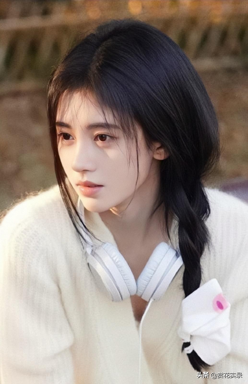 Ju Jingyi (part 001) - Inews