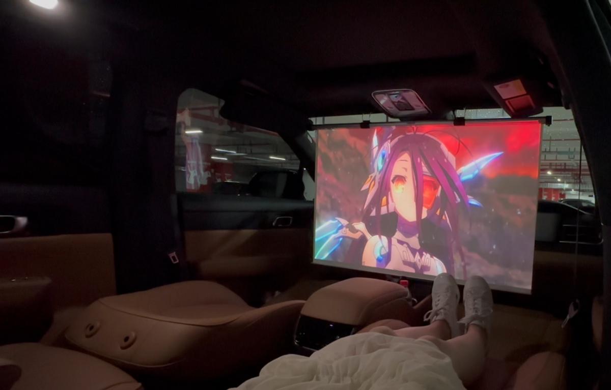 Why are more and more people choosing car projectors? The Magic of Car ...
