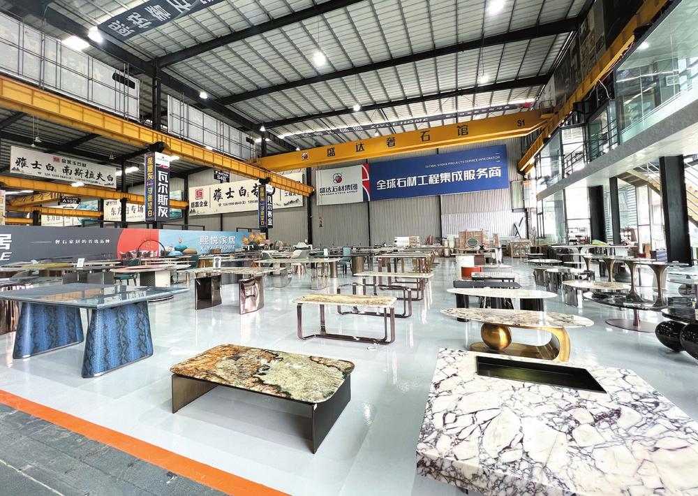 The industry accelerates the integration of Shuitou luxury stone home