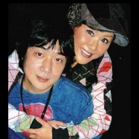 56岁蓝心湄欲将部分财产给员工 遗憾未结婚 曾求子失败感情坎坷 资讯咖