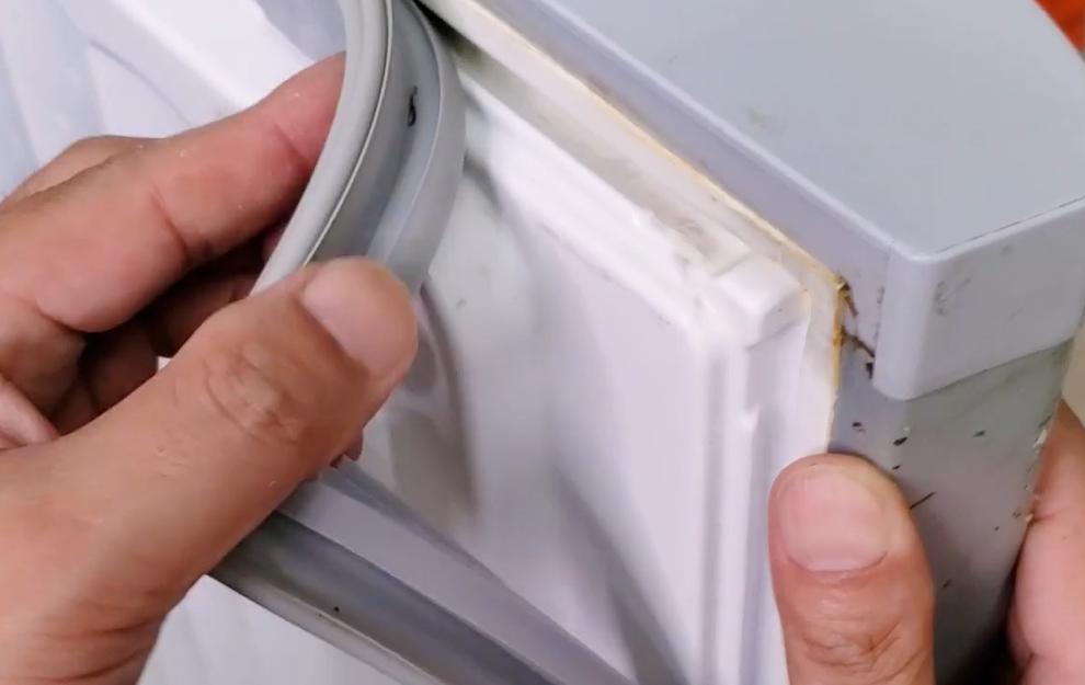 How To Remove Mildew From Refrigerator Gasket