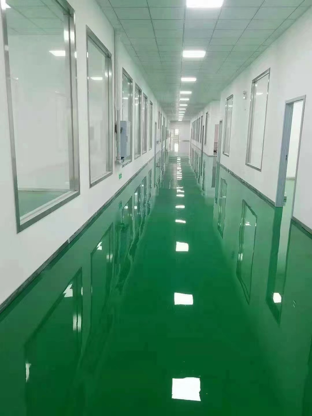 How much is the construction of epoxy floor paint per square meter? iNEWS