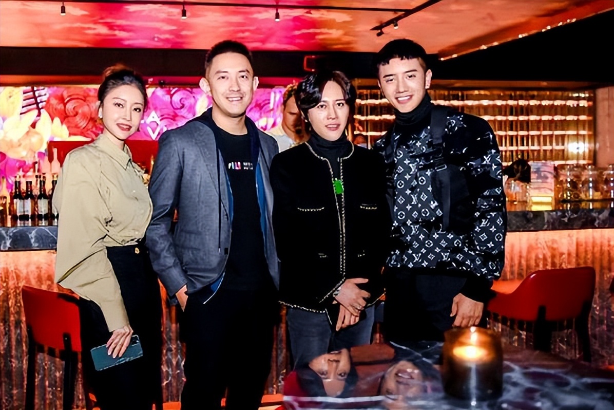 Three real rich people in the whole network: Wang Hongquan bought a ...