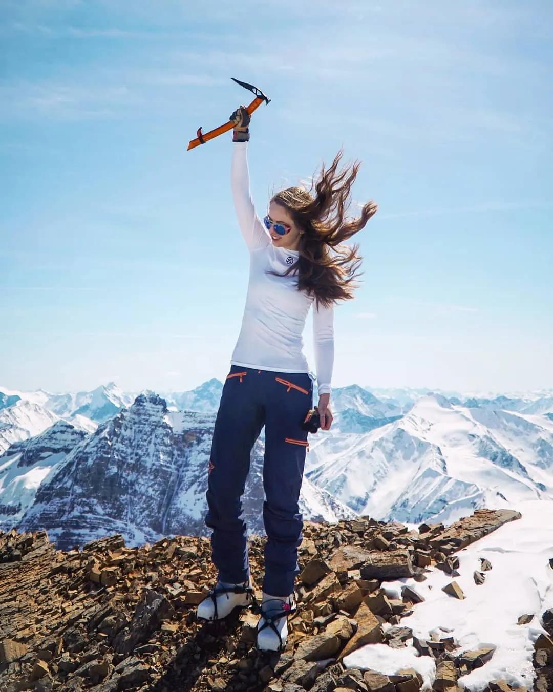 Climb to the Clouds: The Power of Women to Conquer the Snow Mountains ...