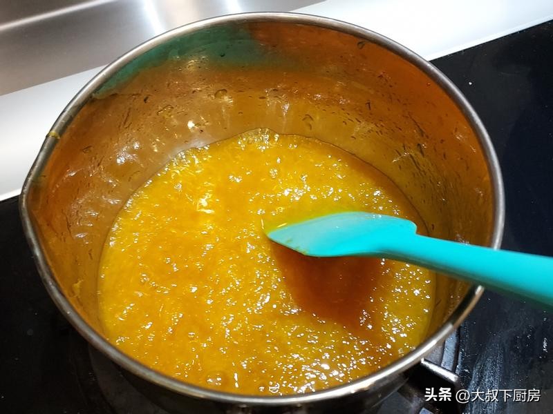 Sweet and sour orange marmalade, paired with fresh cheese, adults and children love it, easy to