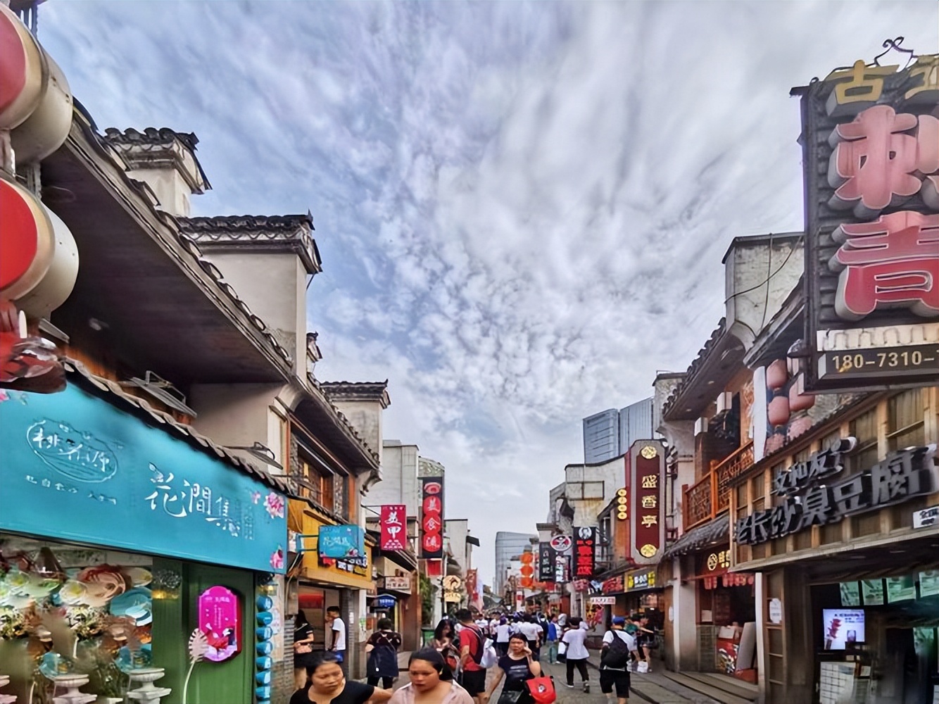 The 180-meter-long Changsha Old Street was once the most prosperous ...