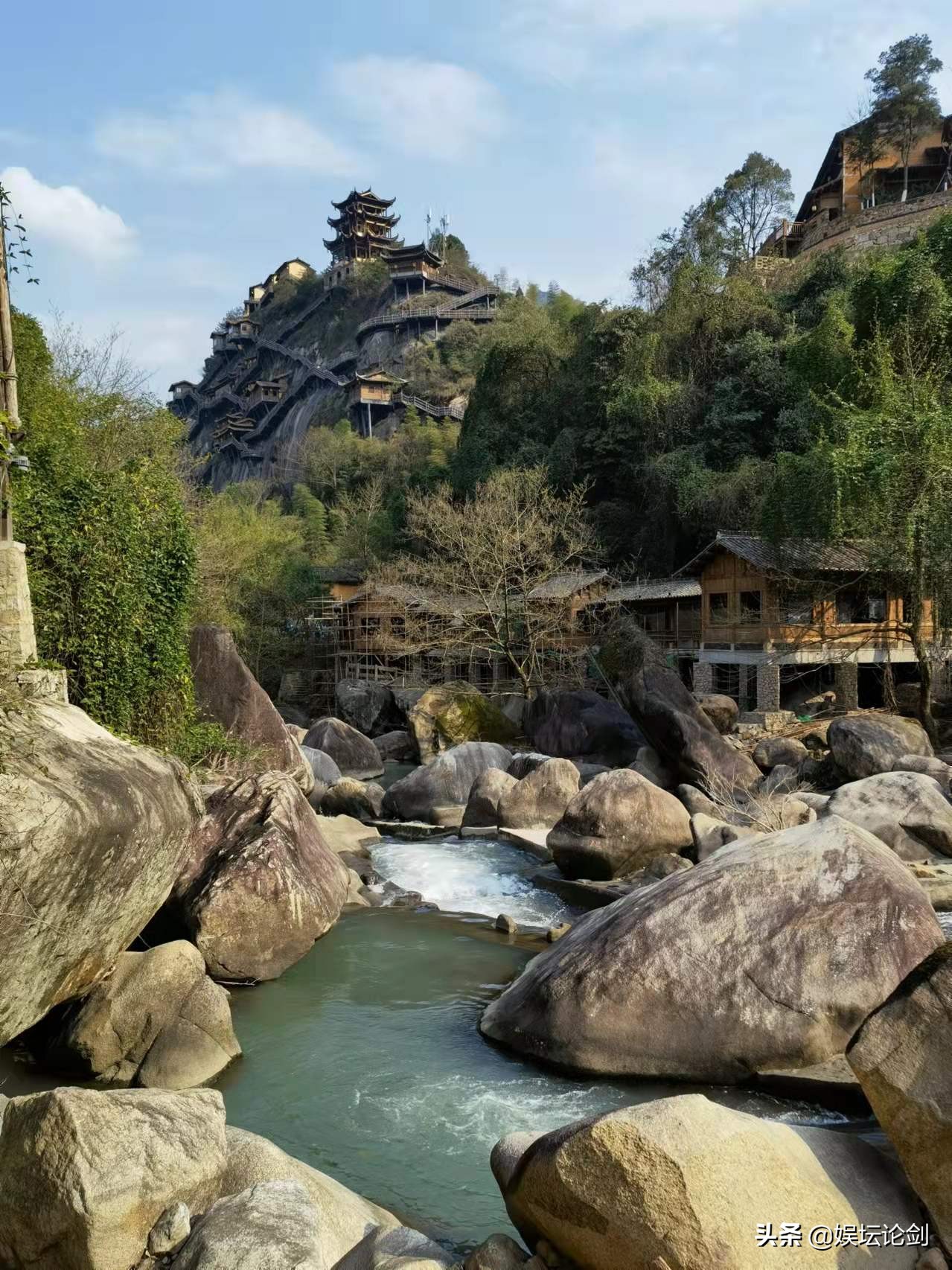 Jiangxi Shangrao Wangxian Valley - B&B Hanging On The Cliff - IMedia