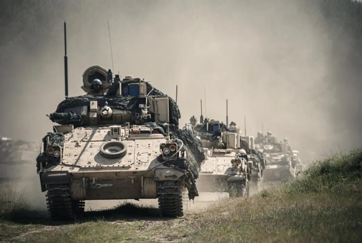 Generous!The U.S. Military Rushes To Aid Ukraine, 60 M2 Bradley ...