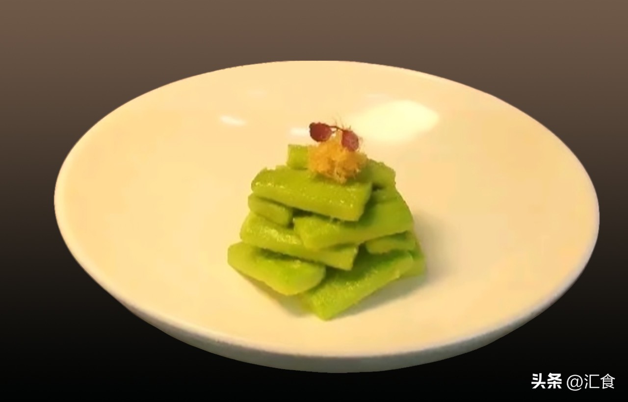 Braised goose palm with fish maw in abalone sauce, deepsea cuttlefish