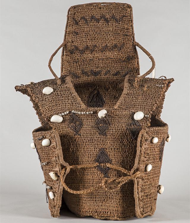 Fish Net Armor How about Kiribati warrior armor?Armor made of fish skin, armor woven ...