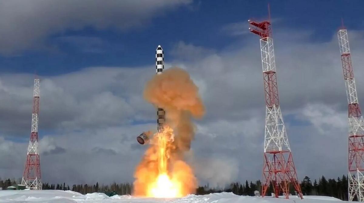 緊張時刻,俄連射4枚洲際飛彈,在美國和北約面前,畫下一道紅線