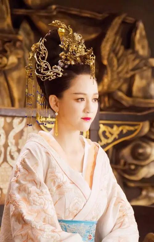 The eldest grandson, the woman behind Li Shimin, known as the Empress ...