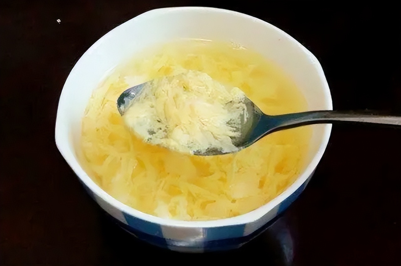 "Boiled water to wash eggs" dripping sesame oil, insist on drinking for