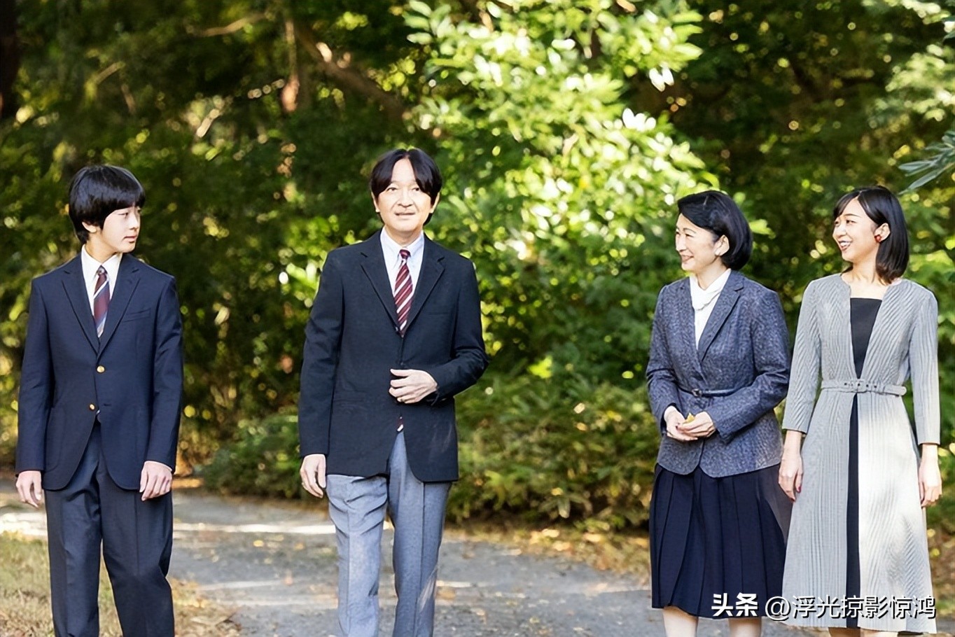 What is Concubine Ji afraid of? The royal family was asked to post