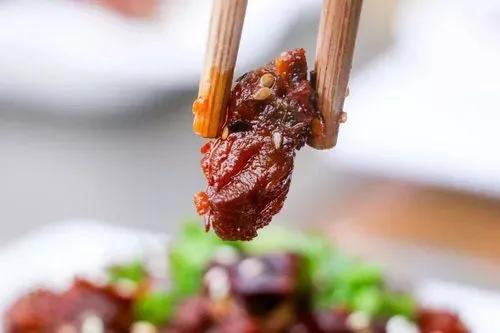 Lychee Rabbit Chengdu Eating rabbit meat in Chengdu is very comfortable. - iMedia