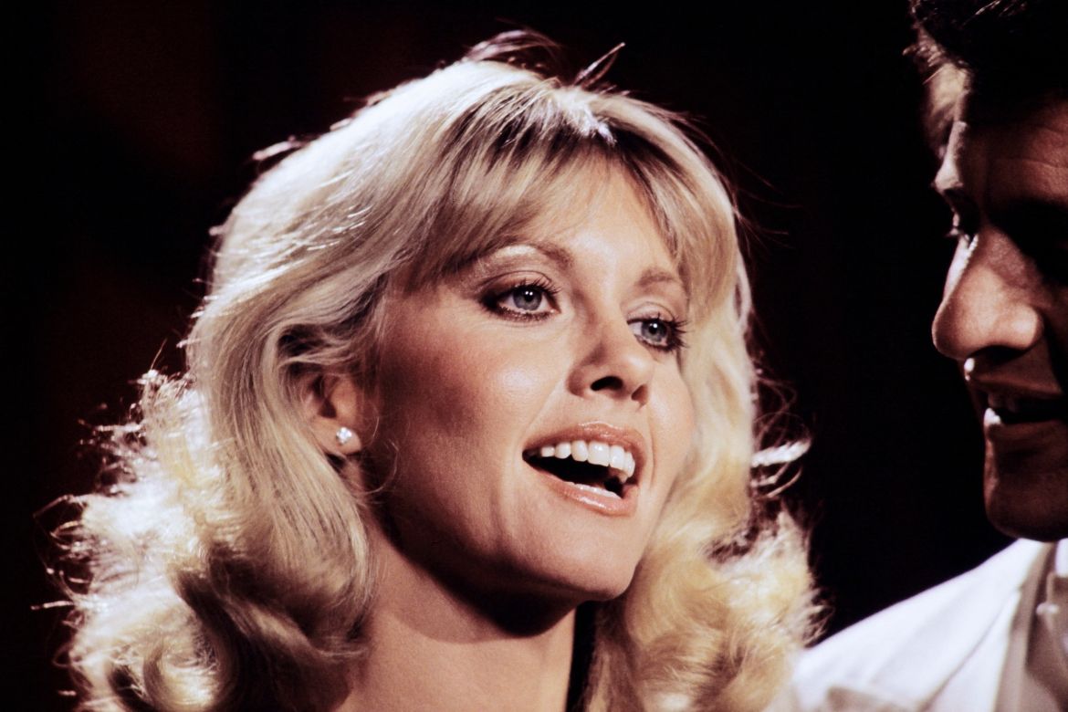 Photos Grease Star Olivia Newton John Dies At 73 Imedia