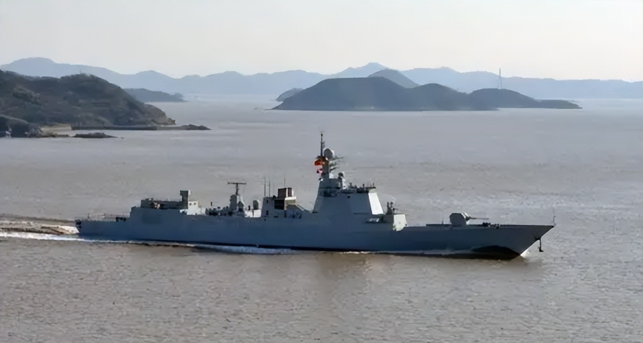 Type 052DE destroyer: The normal displacement is 6,800 tons, and the ...
