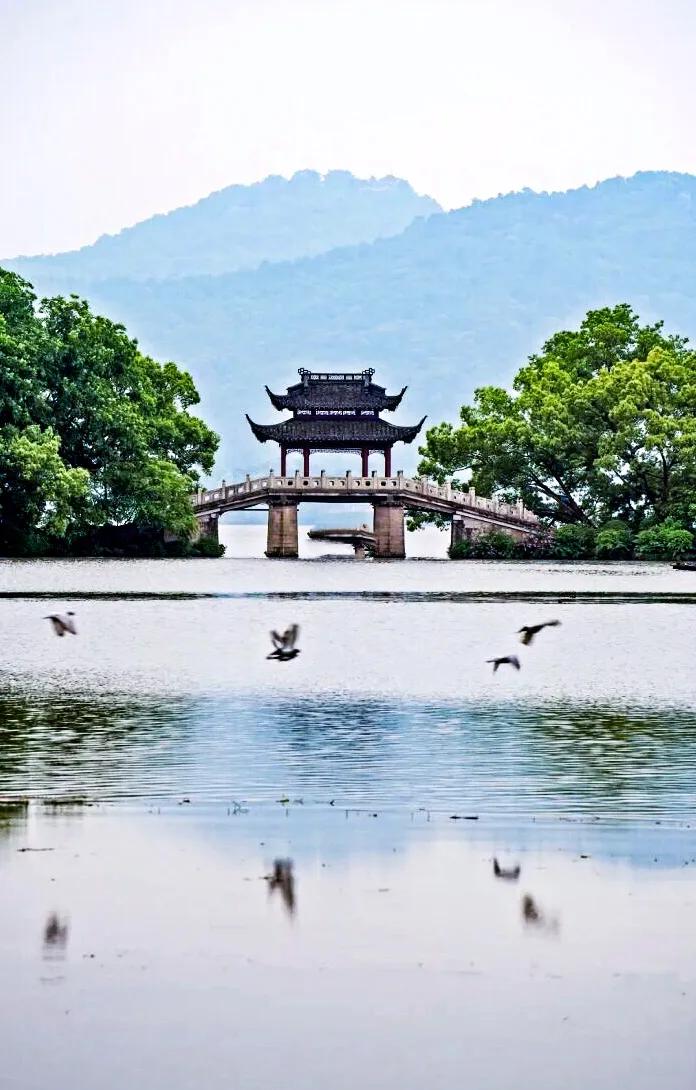 Guimao Year of the Rabbit, Lixia Ballad - iNEWS