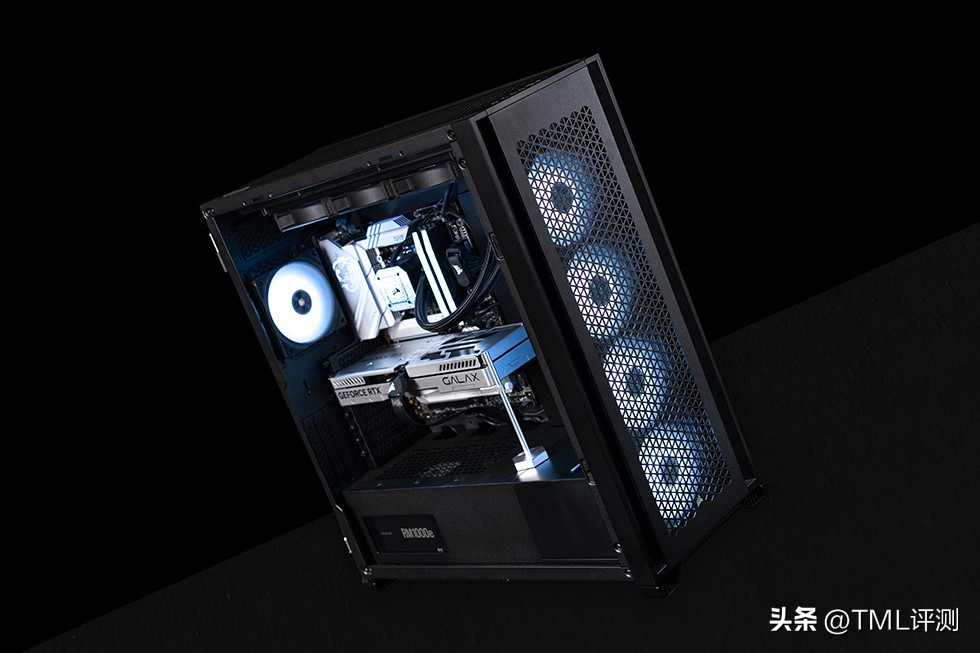 Feel the joy of the whole tower, Corsair 7000D Airflow installation ...