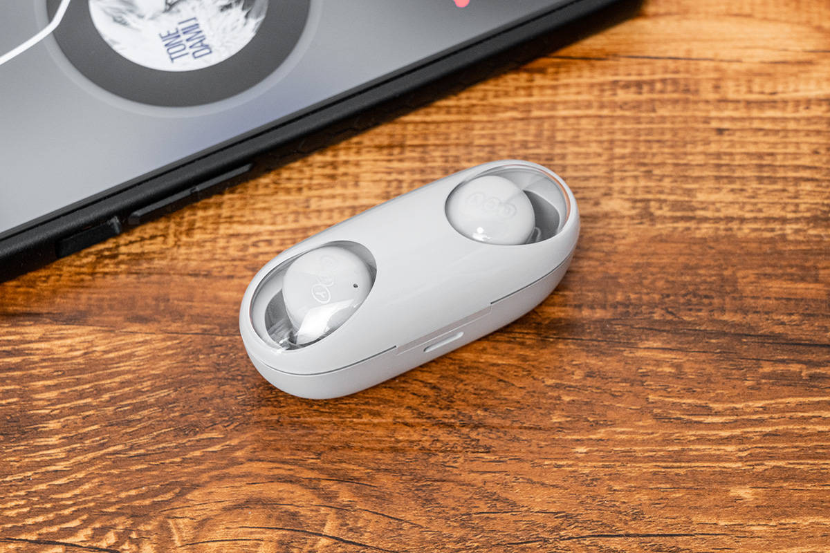 Jumping out of the stacking cycle, the 100yuan Bluetooth headset won