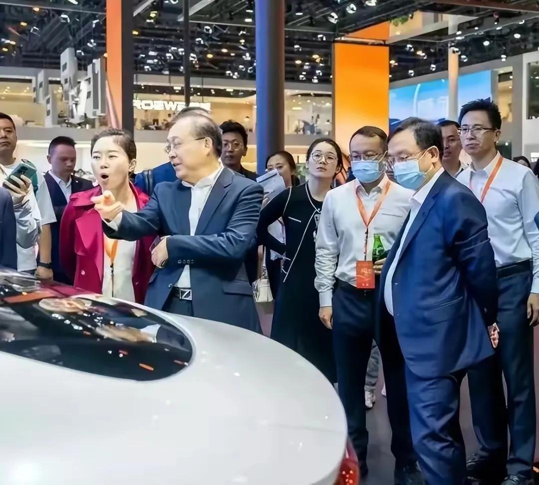 After Lei Jun announced Xiaomi's entry into the auto industry, the ...