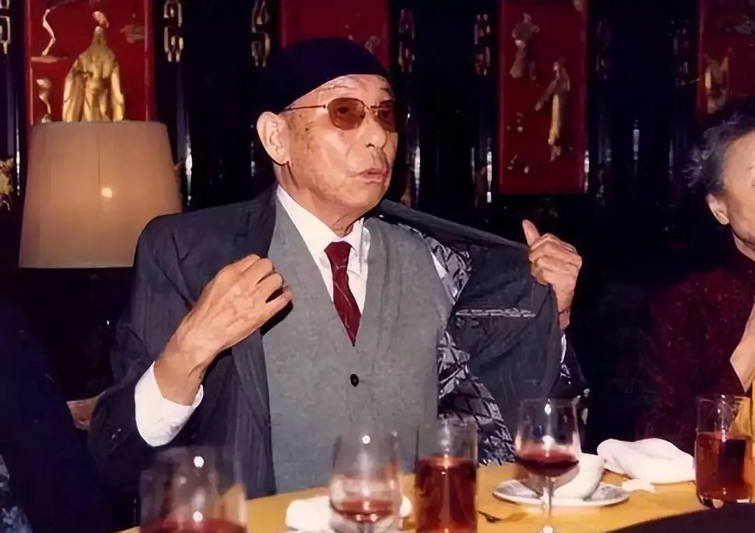 The eternal friendship between Zhou Enlai and Zhang Xueliang - iNEWS