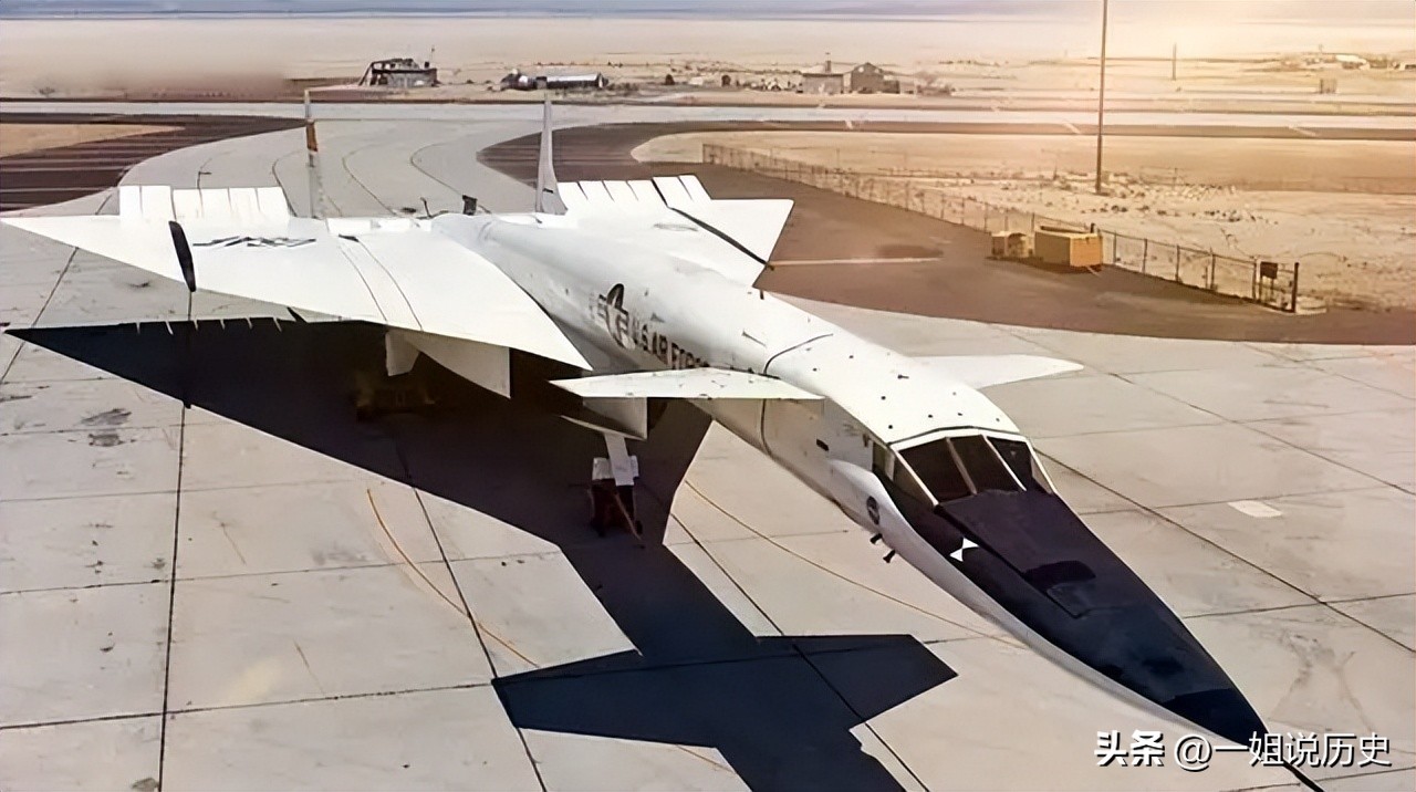 飛彈都追不上的轟炸機，全世界僅這國能造，能攜帶超過20噸核彈