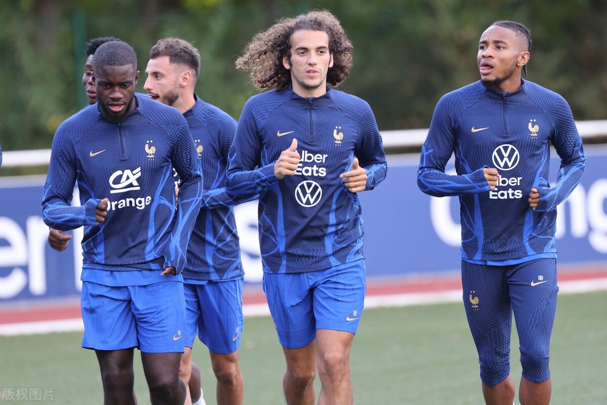 02, conceded 2 goals in 5 minutes, the World Cup champion was double