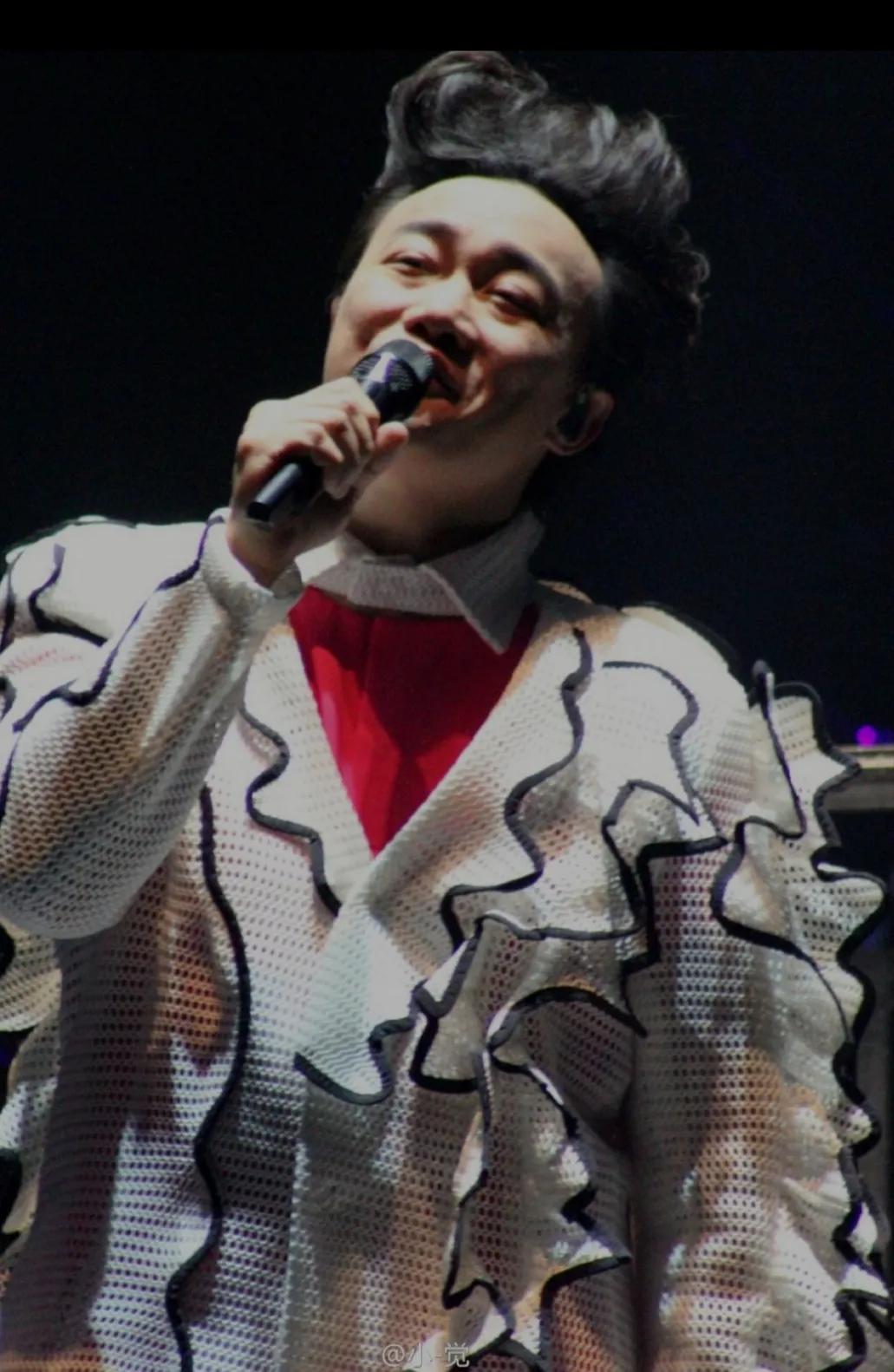 Eason Chan's concert is booming again, fans are shouting for a storm