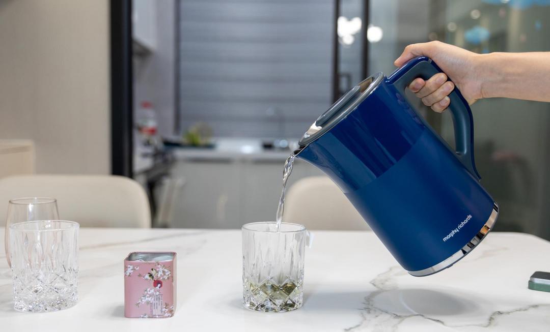 Frequent drinking of water boiled by "electric kettle" not only damages nerves but also causes