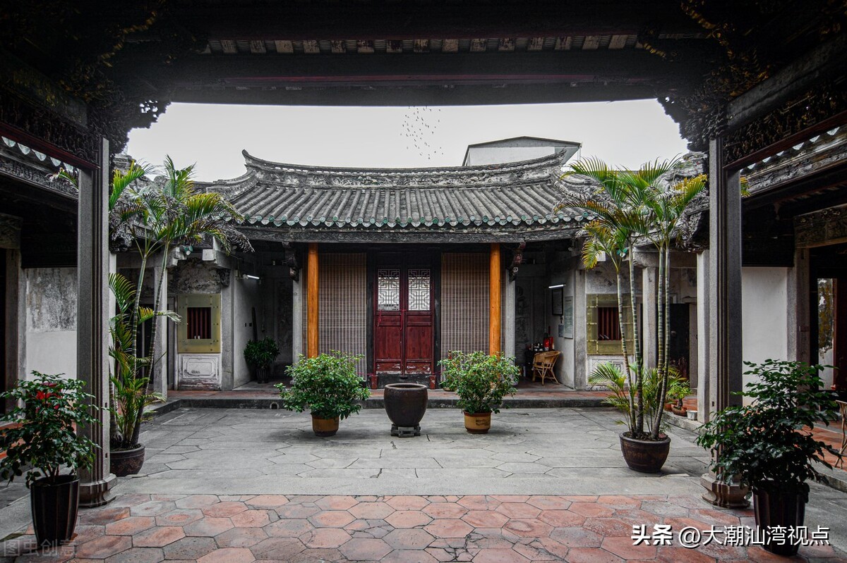 The patio of Chaoshan folk house - iNEWS