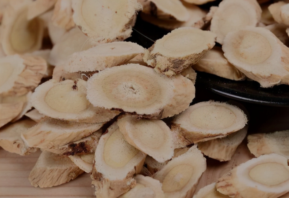 Astragalus "cooperates" with them, it may detoxify the liver and