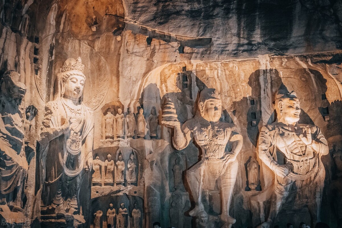 The highest peak of Chinese stone carving art Longmen Grottoes iNEWS