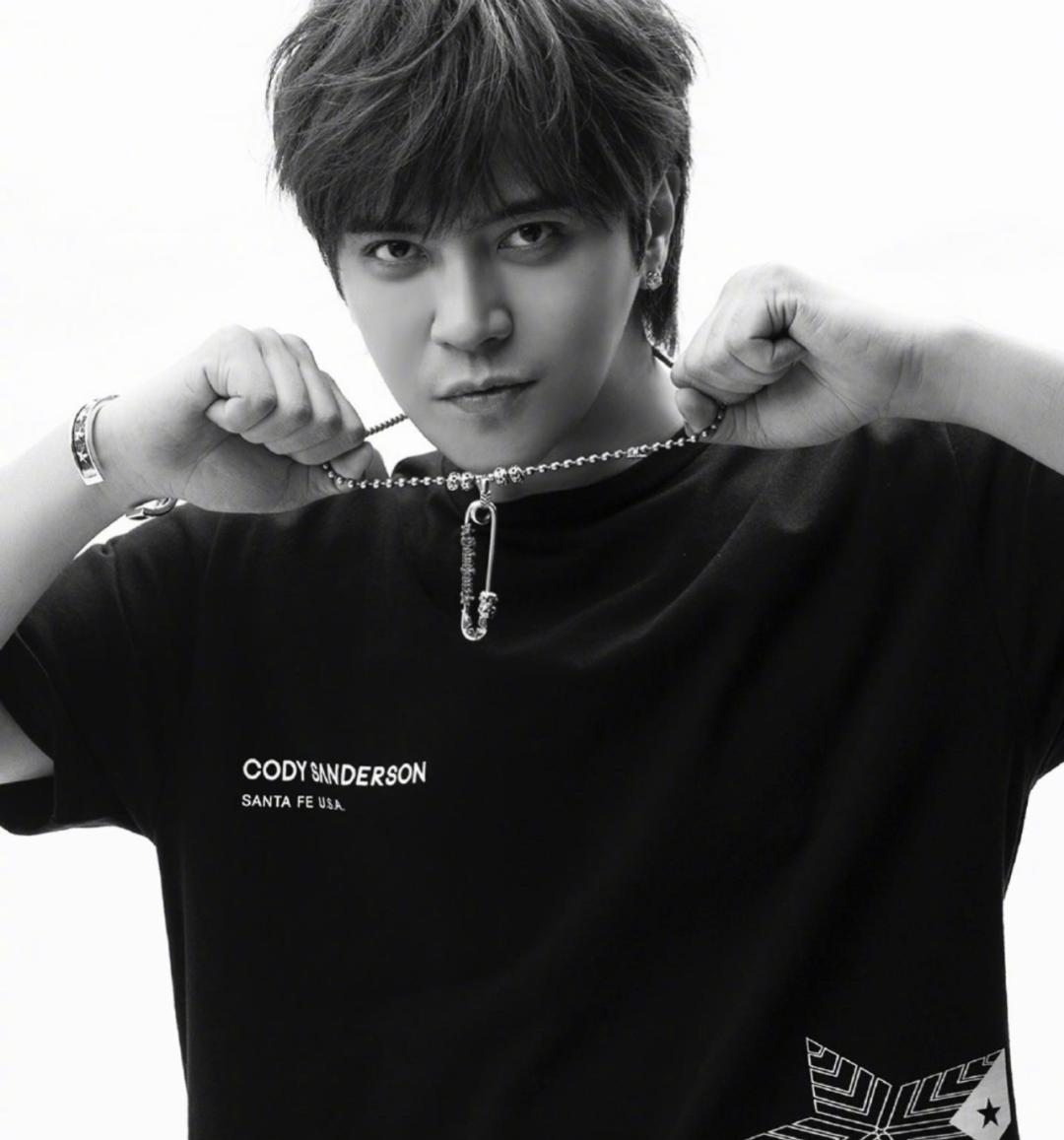 Luo Zhixiang's "transgender" made his debut in Thailand again. Netizens ...