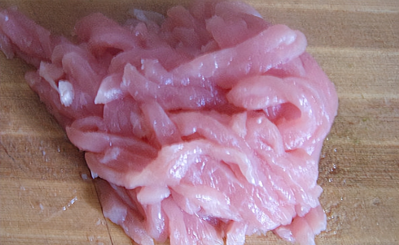 When frying shredded pork, remember these 5 tips, the fried shredded