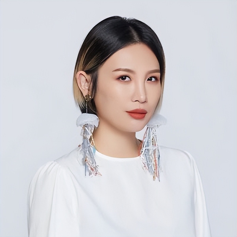 Wei Ruxuan, a famous singer in the entertainment industry, divorced ...