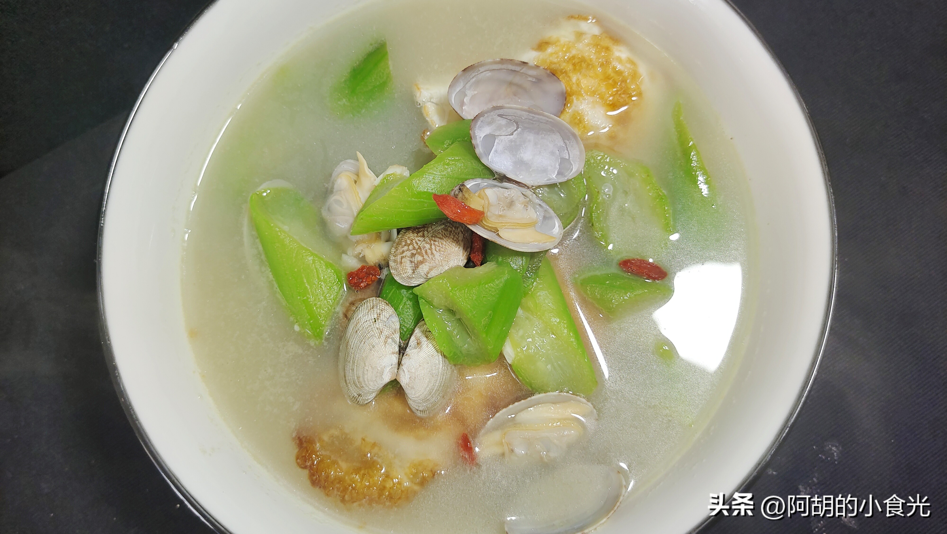 Loofah Clam Omelette Soup Loofah and it are a perfect match! Simply