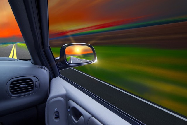 The Reverse Mirror Strategy Advantages and disadvantages of automatic anti-glare rearview mirror ...