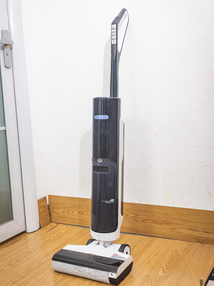 After the simple renovation of the rented house, the cleaning of the