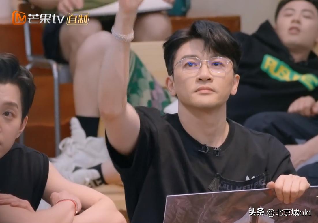 obstacles 2 The two brothers unexpectedly became popular