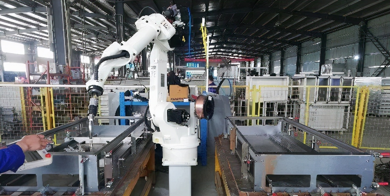 Collision Detection System for Industrial Robot Technology - iNEWS