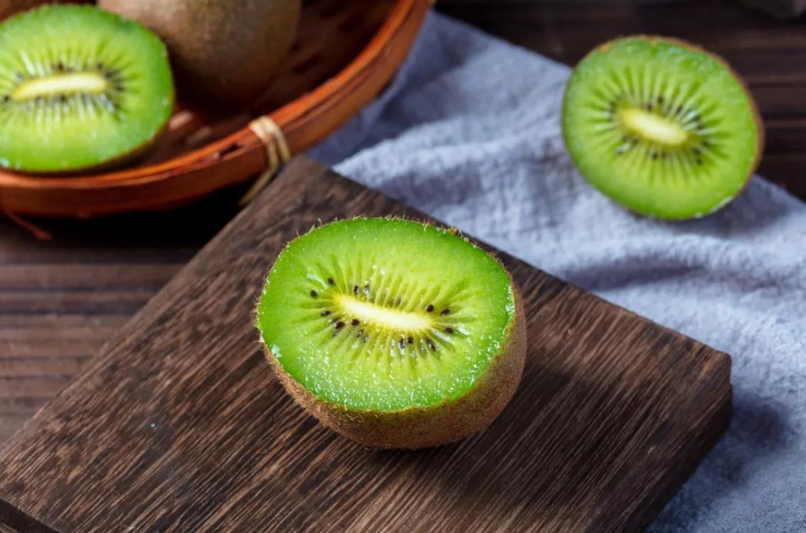What will happen if you eat 1 kiwi a day? skin will get better? Will