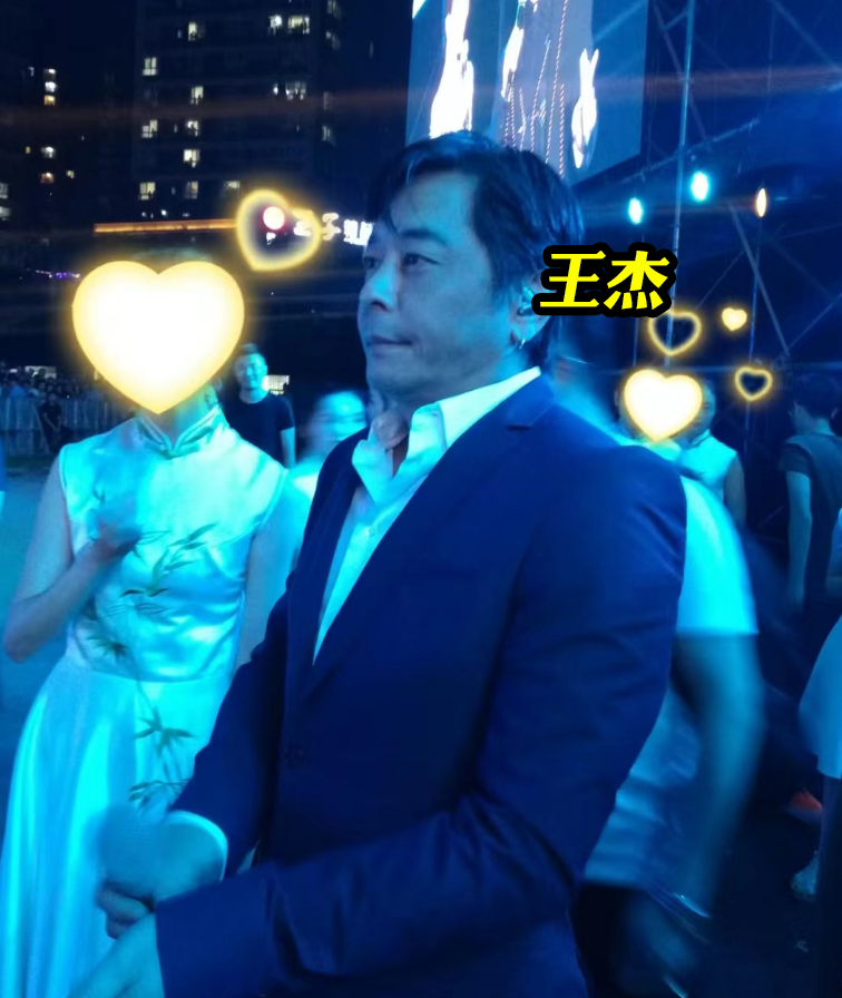 Wang Jieliang and Luo Shi's love affair is intense, and more traces of ...