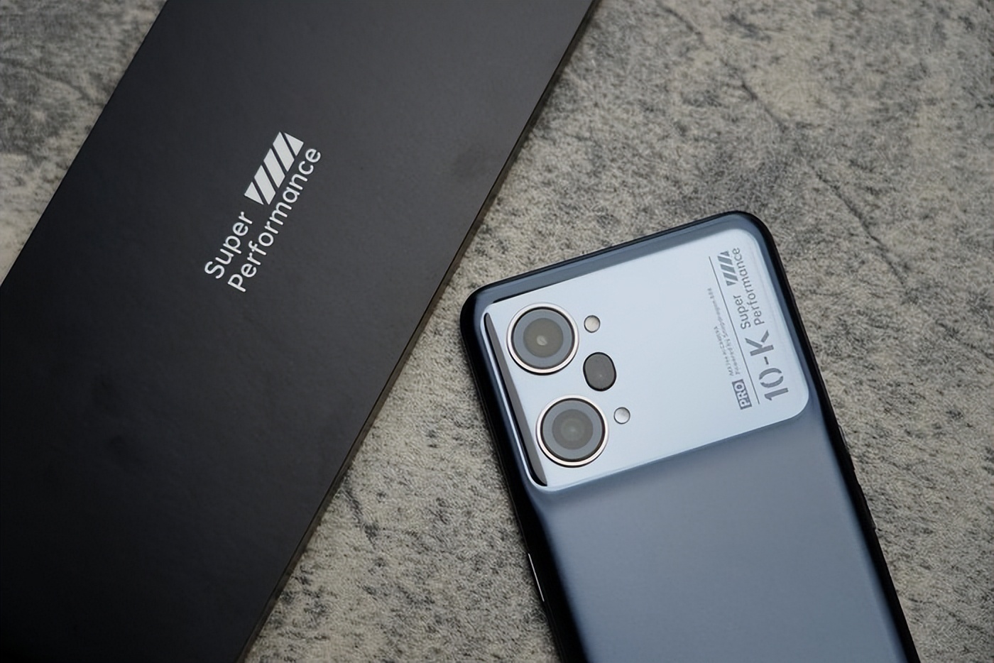 At present, the four bestlooking midrange phones for taking pictures are comparable to small